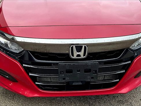 Used 2018 Honda Accord Sport image 30