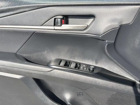 Used 2025 Toyota Camry SE FWD image 14