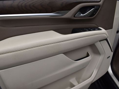 Used 2021 GMC Yukon Denali w/ LPO, Illumination Package image 11