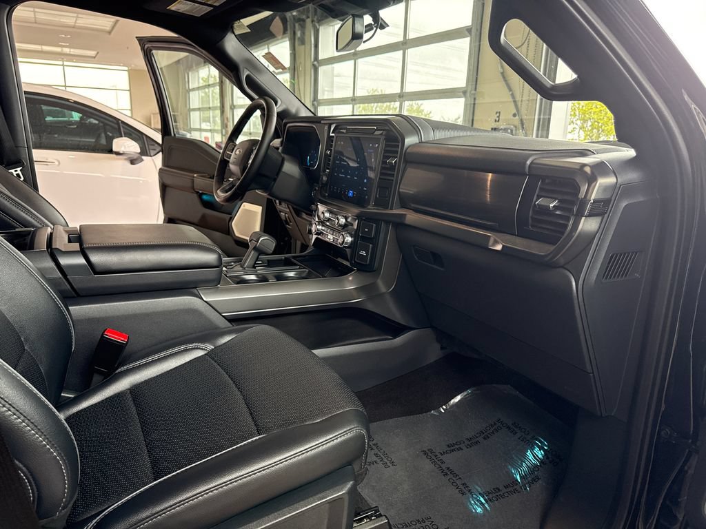 Used 2025 Ford F150 Lariat w/ Equipment Group 502A High AWD/4WD image 24