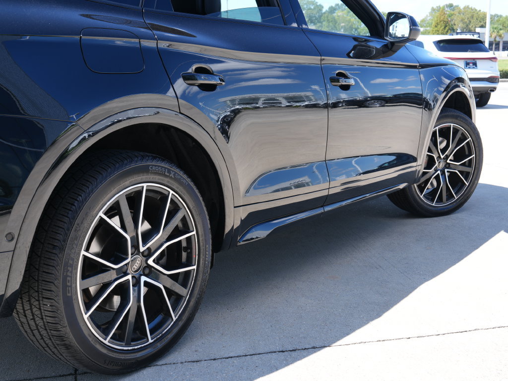 Used 2023 Audi SQ5 Prestige AWD/4WD image 11