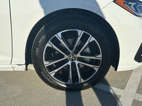 Used 2025 Volkswagen Jetta Sport image 15