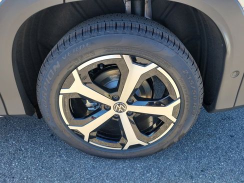 New 2026 Volkswagen Tiguan SE image 27