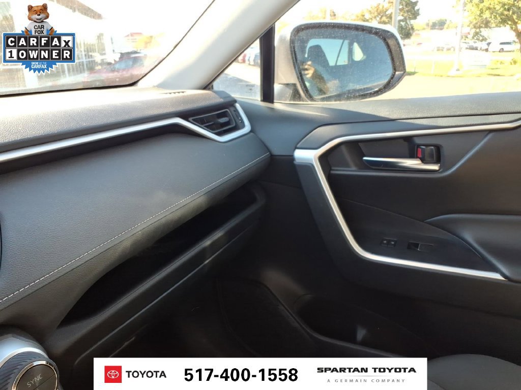 Used 2024 Toyota RAV4 XLE FWD image 23