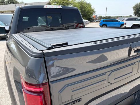 Used 2018 Ford F150 Raptor w/ Equipment Group 802A Luxury AWD/4WD image 15