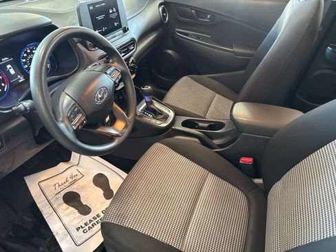 Used 2023 Hyundai Kona SE image 21