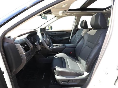 Used 2023 Nissan Rogue SL w/ SL Premium Package AWD/4WD image 15