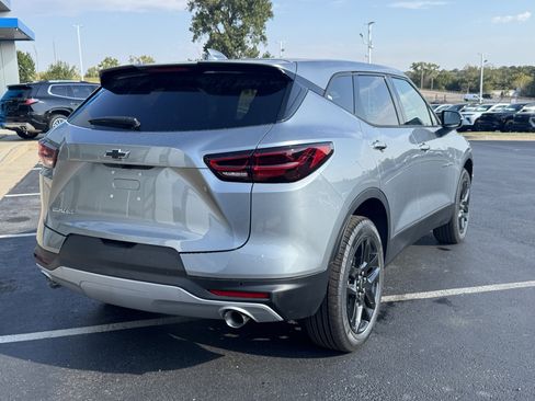 New 2025 Chevrolet Blazer LT w/ Driver Confidence Package image 4