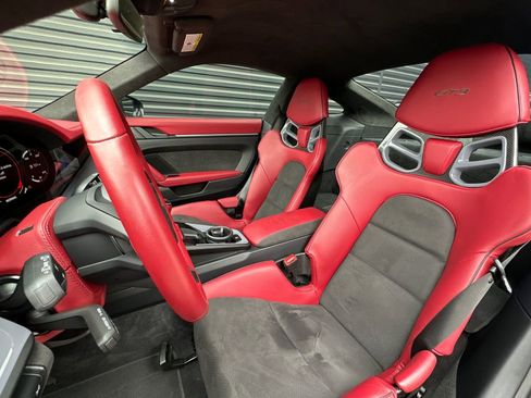 Used 2022 Porsche 911 GT3 image 5