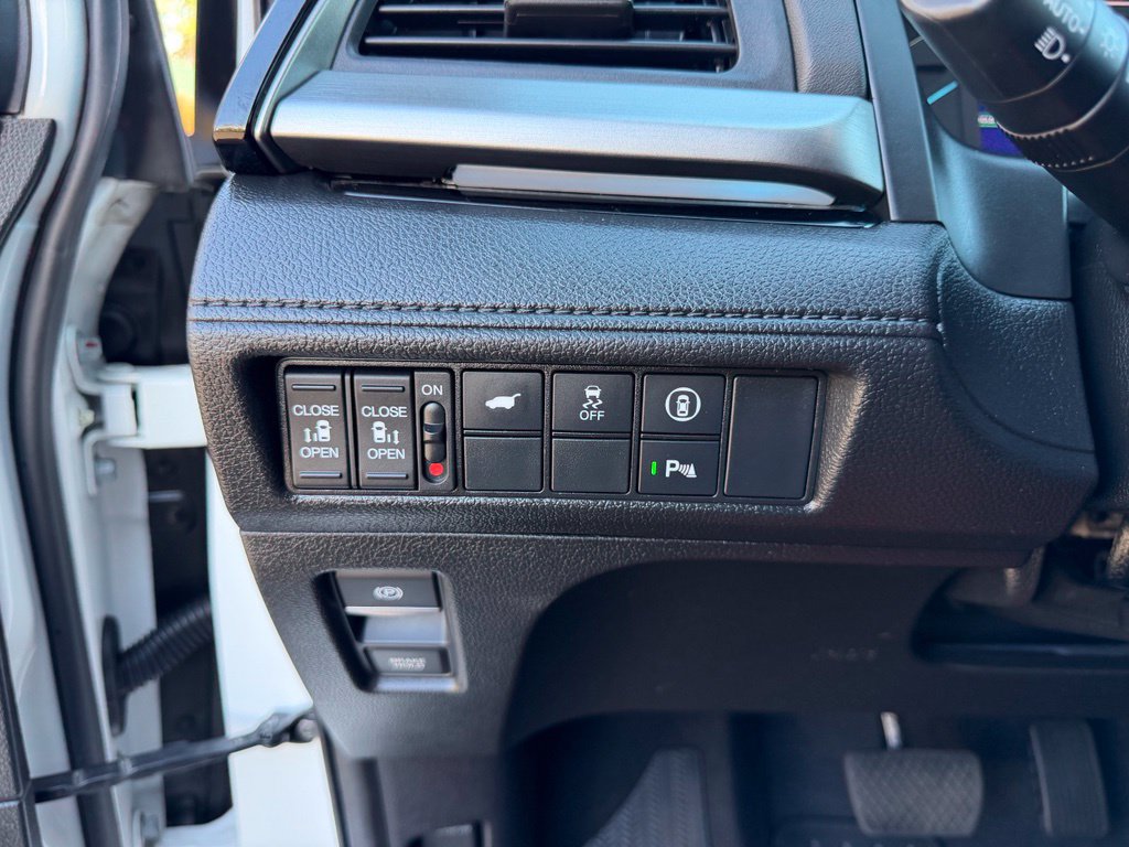 Used 2021 Honda Odyssey Touring image 18