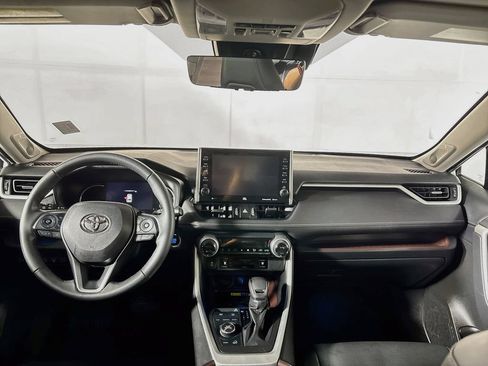 Used 2022 Toyota RAV4 Limited AWD/4WD image 12