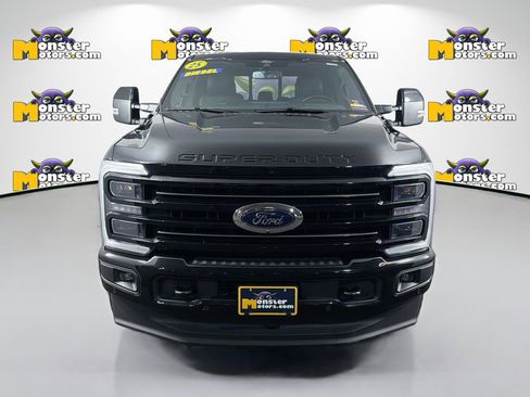 Used 2025 Ford F250 Platinum image 2