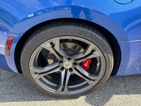 Used 2018 Chevrolet Camaro SS RWD image 16