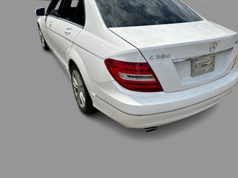 Used 2014 Mercedes-Benz C 300 4MATIC Sedan image 37