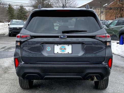 Certified 2025 Subaru Forester Premium image 4