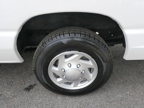 Used 2012 Ford E-350 and Econoline 350 XLT RWD image 34