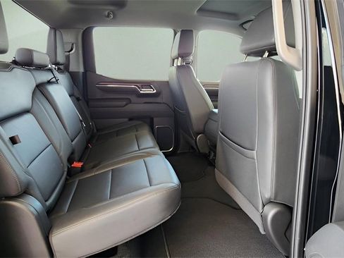Used 2025 GMC Sierra 1500 SLT image 20