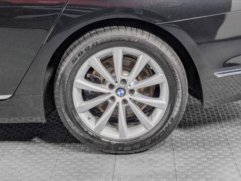 Used 2017 BMW 740i RWD image 37