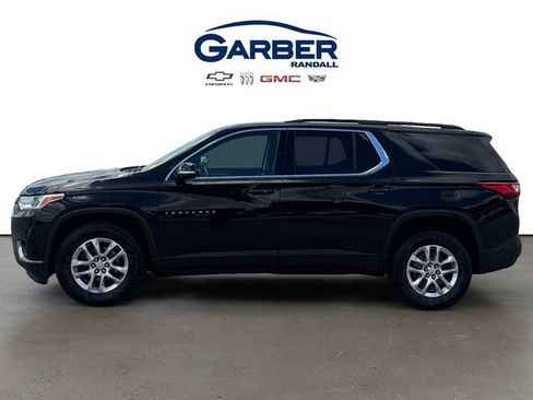 Used 2019 Chevrolet Traverse LT w/ LPO, Cargo Package AWD/4WD image 2