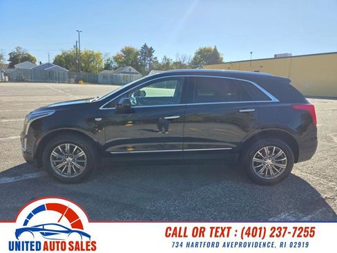 Used 2017 Cadillac XT5 Luxury w/ Driver Awareness Package image 2