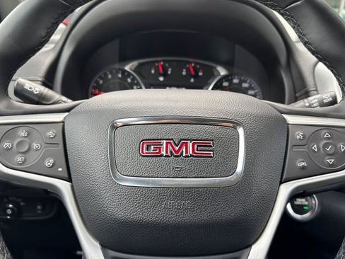 Used 2024 GMC Terrain SLT FWD image 36