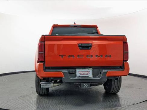 Used 2024 Toyota Tacoma TRD Sport RWD image 7