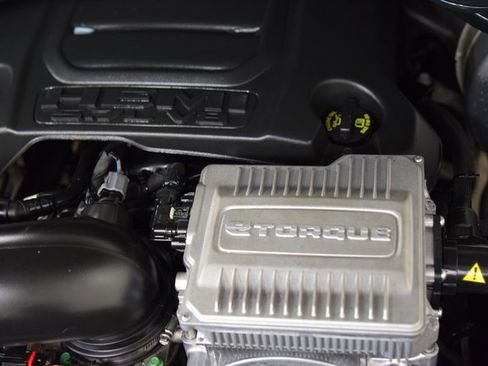 Used 2021 RAM 1500 Laramie image 31