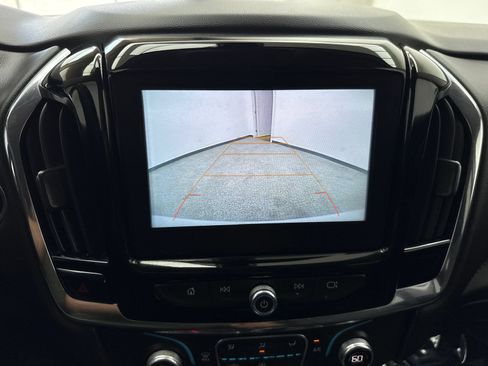 Used 2018 Chevrolet Traverse LT AWD/4WD image 27