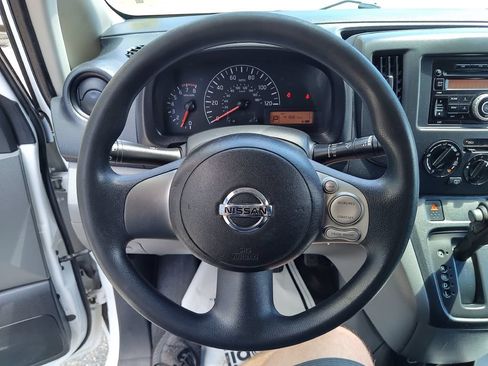 Used 2017 Nissan NV200 S w/ Cruise Control Package FWD image 28