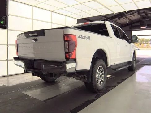 Used 2021 Ford F250 Lariat w/ Lariat Value Package AWD/4WD image 3