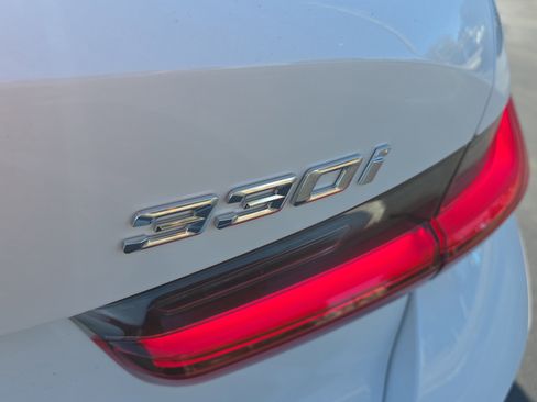 New 2026 BMW 330i 330i w/ Convenience Package image 5