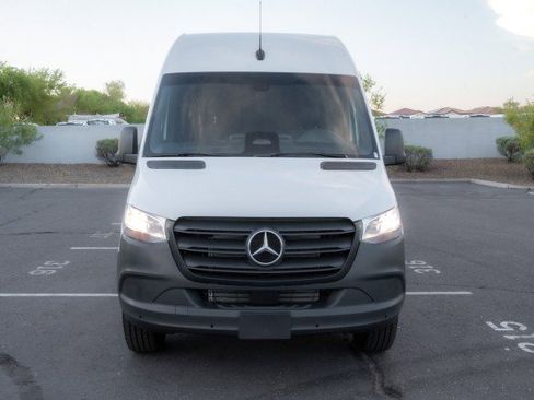 New 2025 Mercedes-Benz Sprinter 2500 image 2