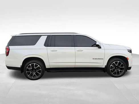 Used 2021 Chevrolet Suburban RST RWD image 9