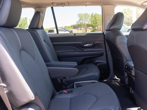 New 2026 Toyota Grand Highlander AWD image 26