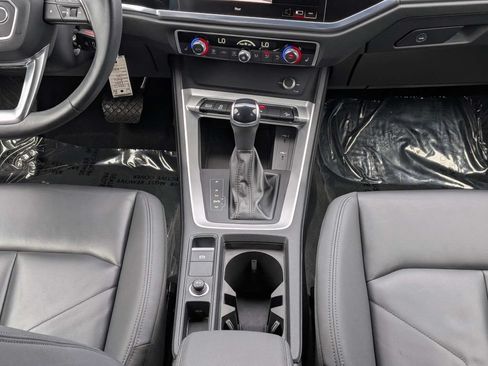 Used 2025 Audi Q3 2.0T Premium AWD/4WD image 19
