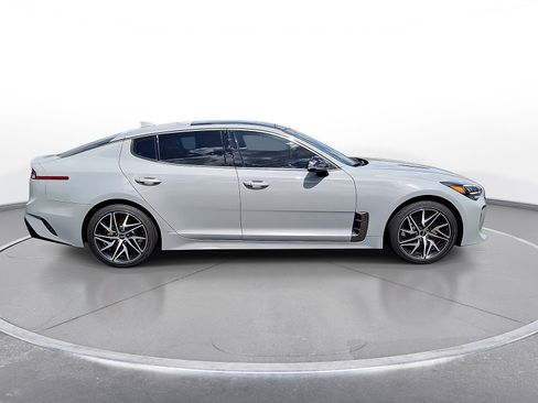 Used 2022 Kia Stinger GT-Line w/ Sun & Sound Package AWD/4WD image 9