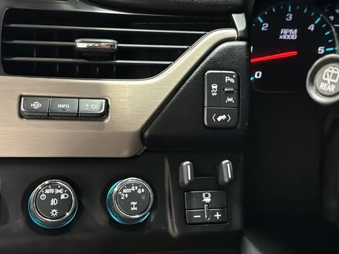 Used 2019 GMC Yukon XL Denali AWD/4WD image 36