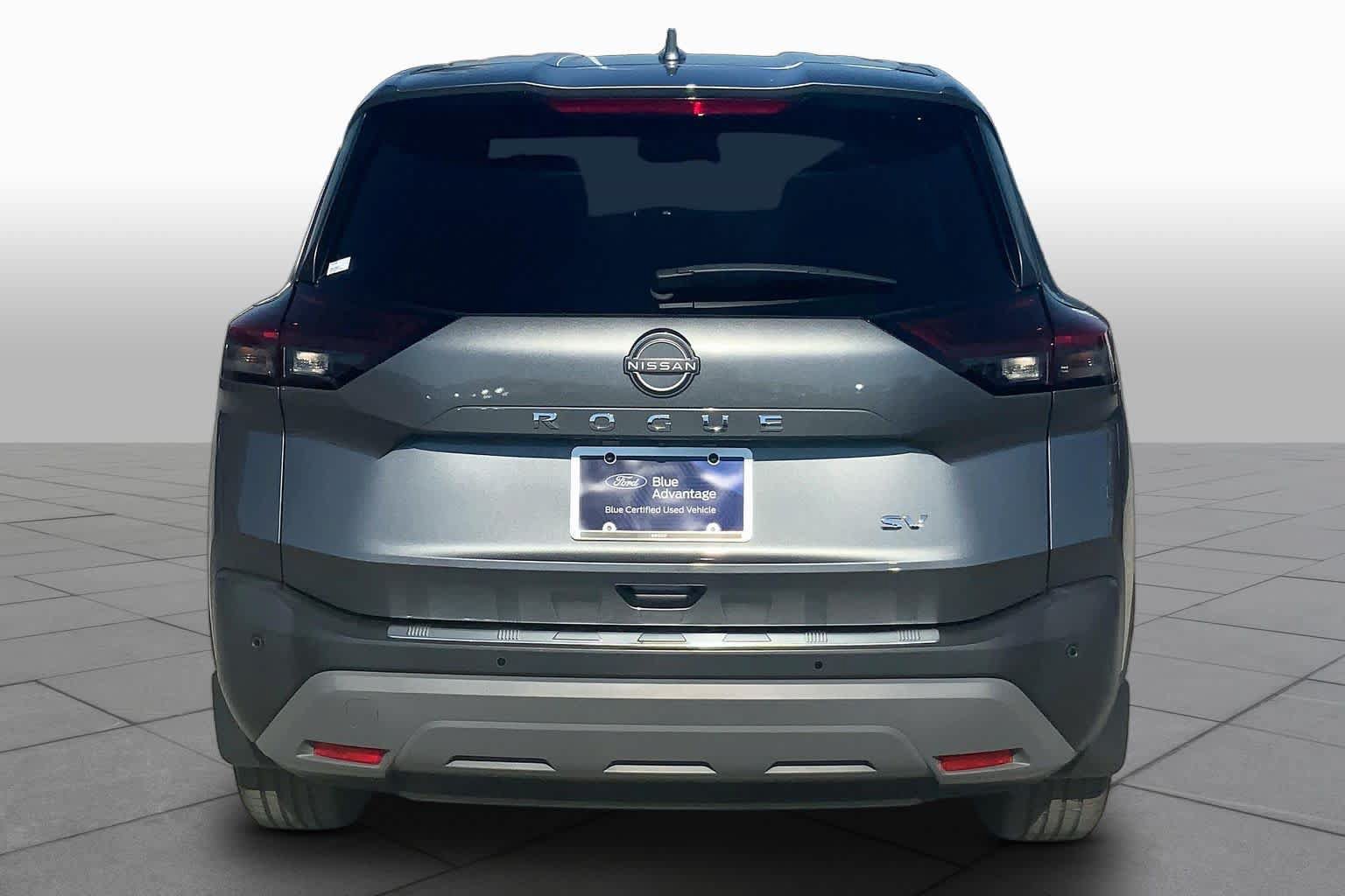Used 2023 Nissan Rogue SV FWD image 5