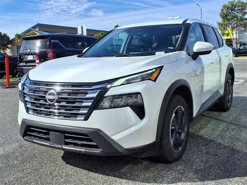 Certified 2024 Nissan Rogue SV image 28