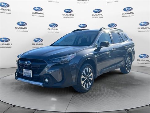 Used 2025 Subaru Outback Limited image 8