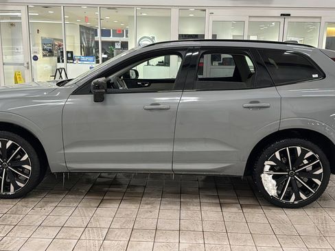 New 2026 Volvo XC60 B5 Ultra w/ Protection Package Premier AWD/4WD image 8