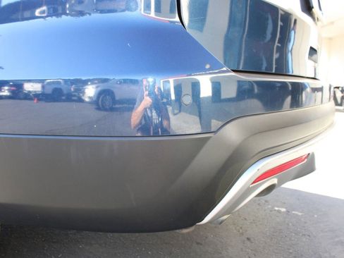 Used 2017 Ford Explorer XLT w/ Equipment Group 201A image 12