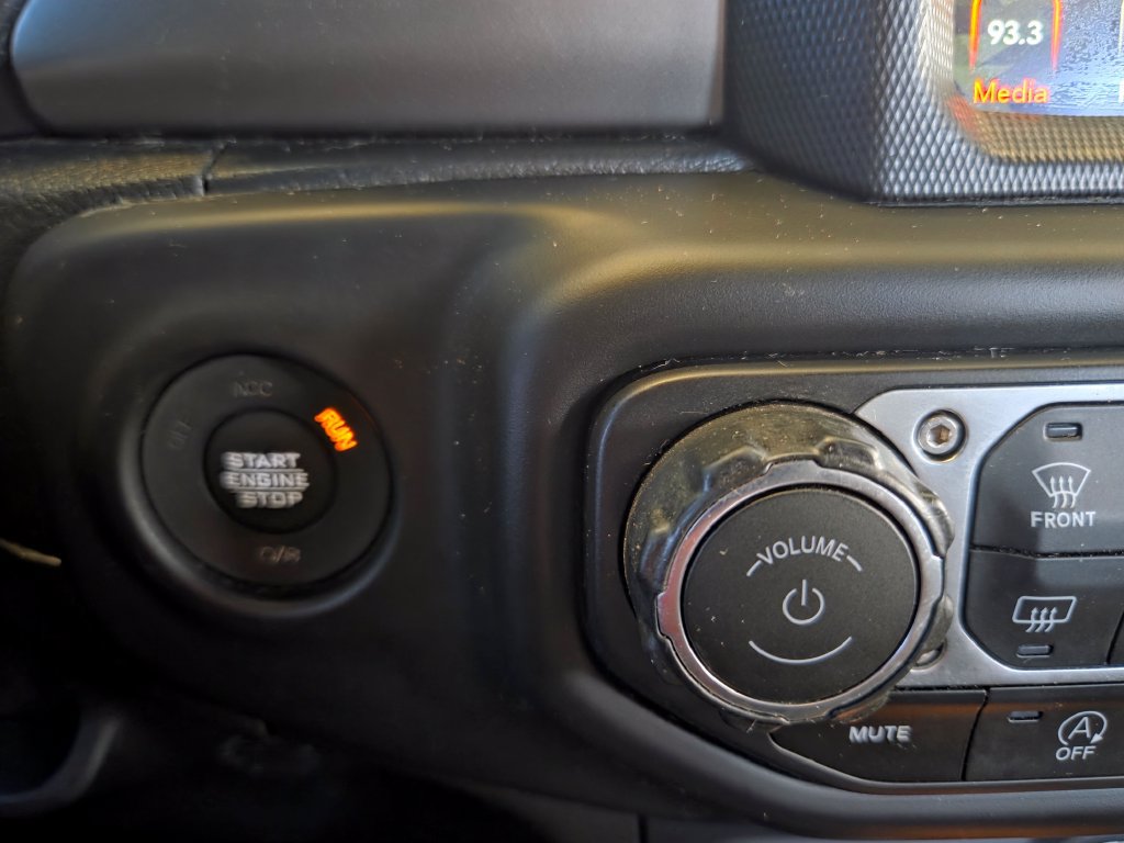 Used 2020 Jeep Gladiator Rubicon AWD/4WD image 42
