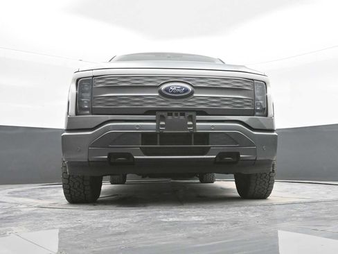 Used 2023 Ford F150 Lightning Lariat image 34