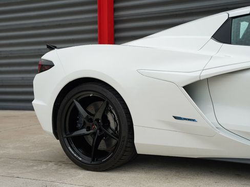 Used 2024 Chevrolet Corvette E-Ray AWD/4WD image 11