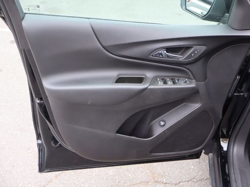Used 2024 Chevrolet Equinox LT w/ LPO, Floor Liner Package FWD image 15