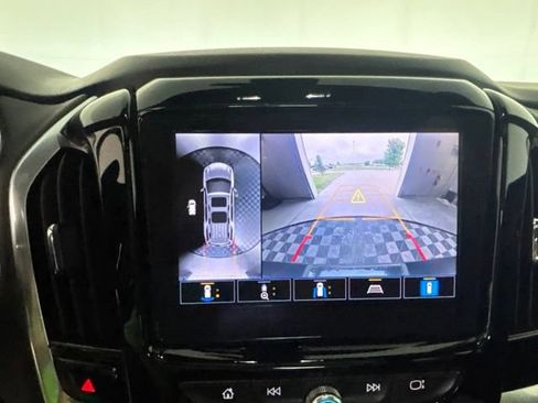 Used 2022 Chevrolet Traverse LT w/ LT Premium Package AWD/4WD image 20