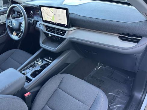 Used 2025 Ford Explorer Active image 11