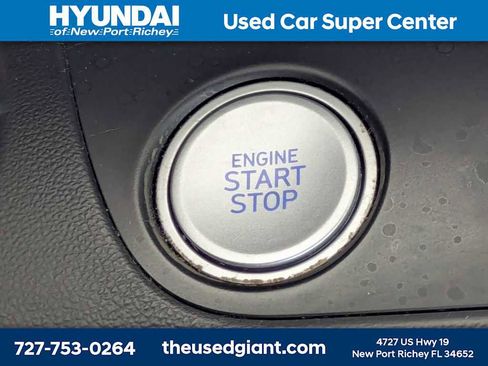 Used 2022 Hyundai Elantra Limited w/ Cargo Package FWD image 36