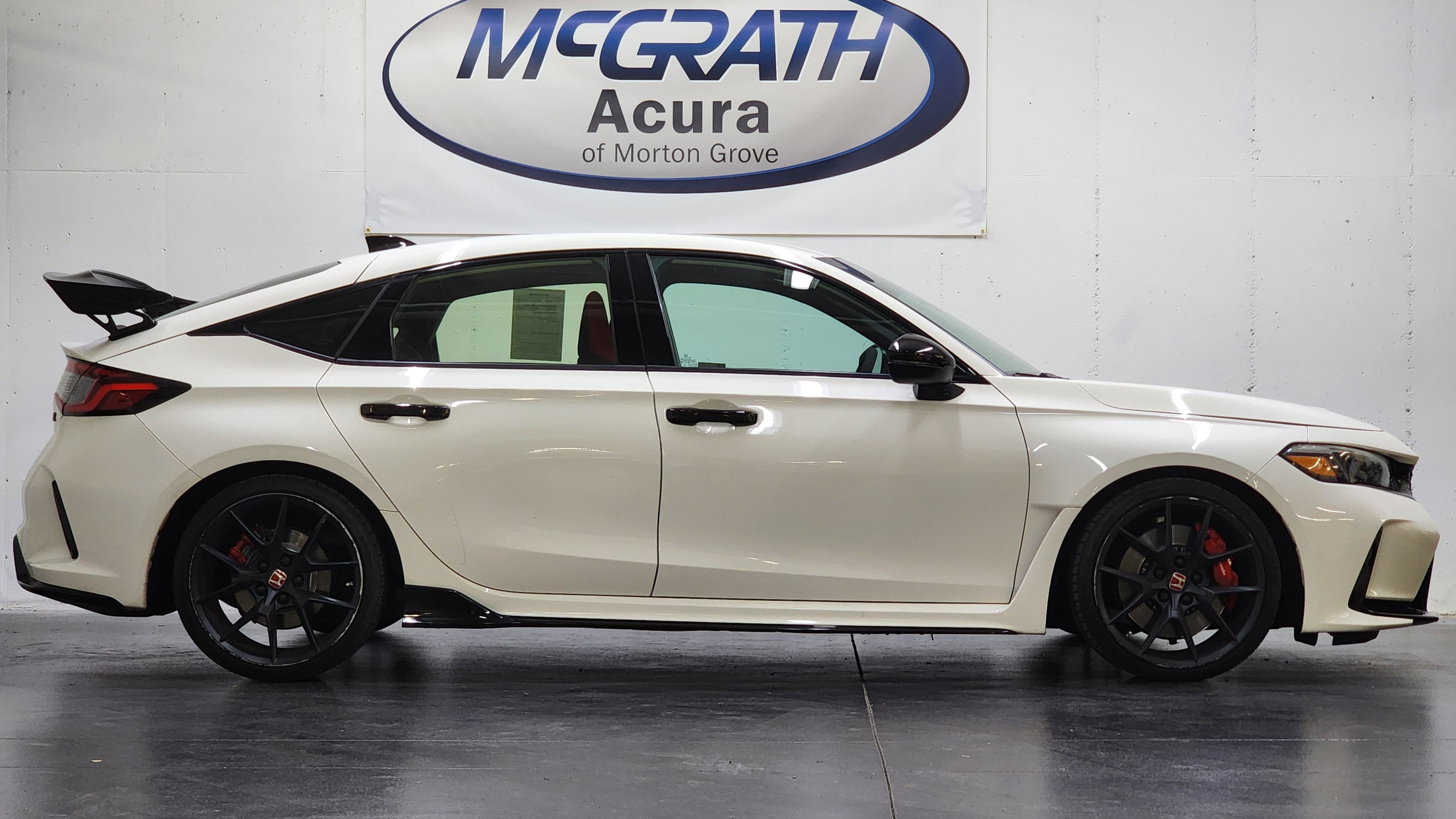 Used 2025 Honda Civic Type R image 5